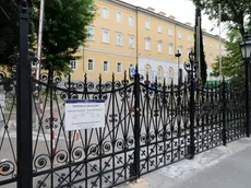 L'entrata dell'ospedale Maggiore (foto Lasorte)