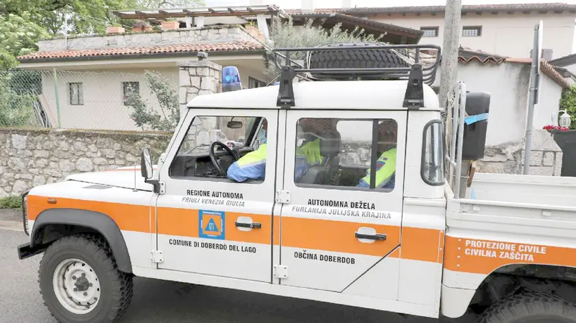 Il mezzo della Protezione civile (Foto Bumbaca)