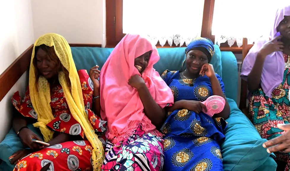 Foto BRUNI 04.08. 2019 Senegalesi nella stazione Di Prosecco