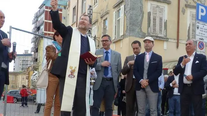 Bumbaca Gorizia 20_05_2016 Inaugurazione Piazza Vittoria Fotografia di Pierluigi Bumbaca Bumbaca Gorizia 20_05_2016 Inaugurazione Piazza Municipio Fotografia di Pierluigi Bumbaca