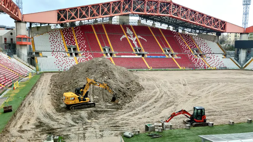 Il cantiere allo stadio Rocco