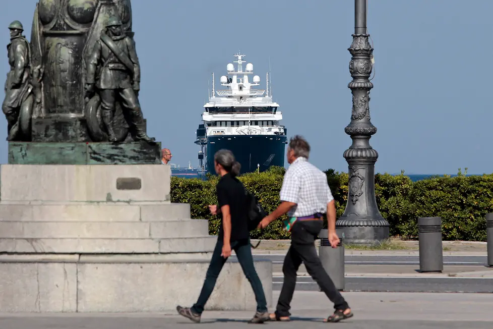 Silvano Trieste 2018-08-20 L'arrivo dello Super Yacht Ulysses