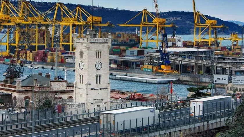 La sede dell'autorità portuale alla Torre del Lloyd