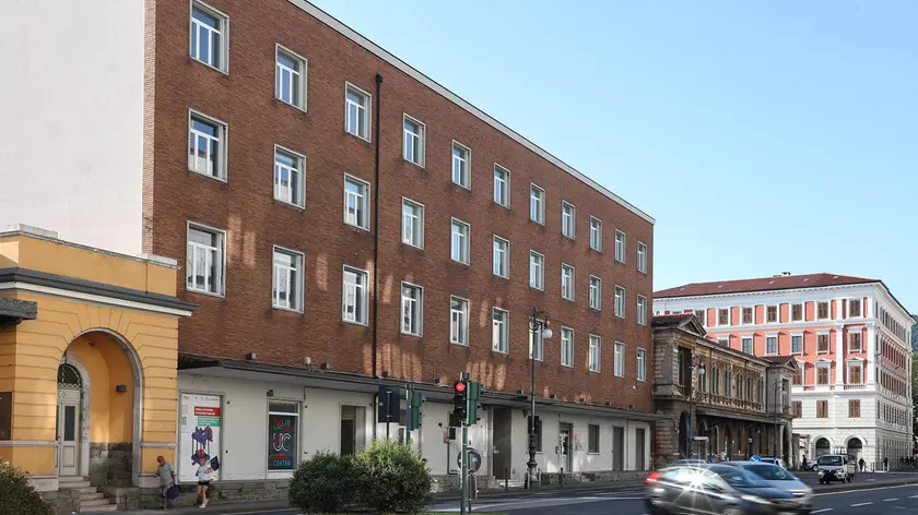 La rossa mole di Urban center in corso Cavour