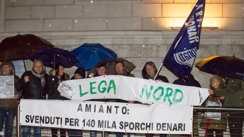 Bonaventura Monfalcone-04.02.2016 Protesta-Consiglio comunale-Monfalcone-foto di Katia Bonaventura