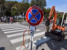 Foto BRUNI 07.05.2018 Ass.ri Polli e Lodi-rifacimento attraversamento pedonale di Barcola