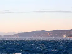 La bora sul golfo in una foto di archivio