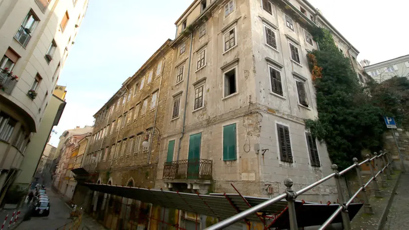 Lasorte Trieste 04/01/20 - Via degli Artisti, Via Donota, Ex Teatro Filodrammatico