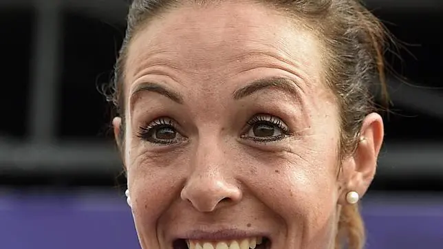 epa06929423 Gold medalist Marta Bastianelli of Italy celebrates on the podium of the Women's Road race at the Glasgow 2018 European Road Cycling Championships, Glasgow, Britain, 05 August 2018. EPA/GERRY PENNY