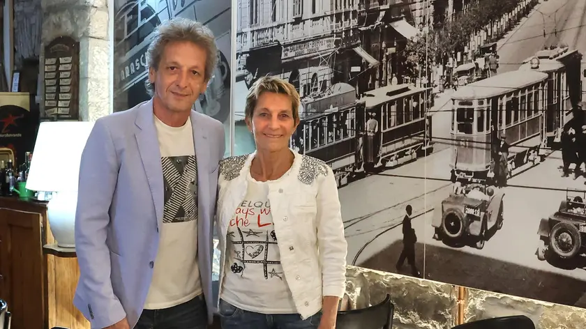 Daniela Ubaldini e Nebojša Petrović gestori dello storico buffet Marascutti dal 2001 a oggi Foto Lasorte