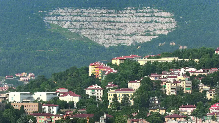 La cava Faccanoni vista dalla città. Fotoservizio di Andrea Lasorte
