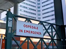 Lasorte Trieste 25/03/20 - Ospedale di Cattinara, Cartello Ospedale in Emergenza, Coronavirus