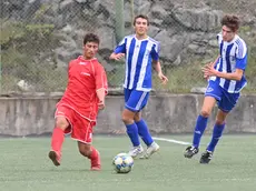 Un'azione del match Chiarbola Ponziana-Primorec 1966