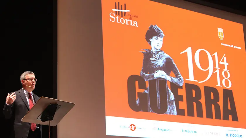 Lasorte Trieste 15/03/15 - Teatro Verdi, Lezione di Storia