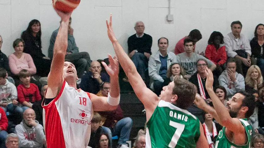 Bonaventura Monfalcone-18.10.2015 Basket-Falconstar-Tarcento-Monfalcone-foto di Katia Bonaventura