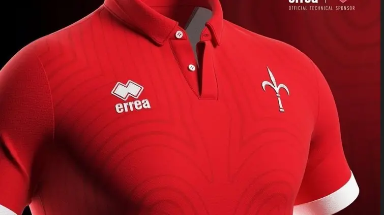 La nuova maglia della Triestina