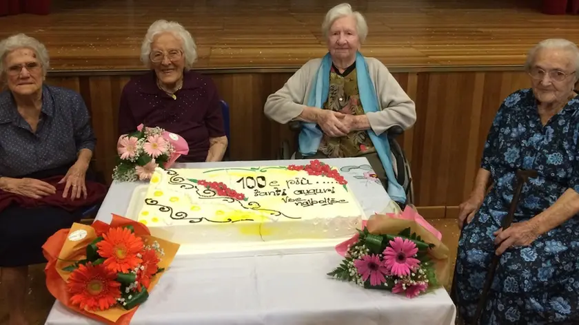 Etta, Santina, Maria e Aurora festeggiate al ricreatorio Penso