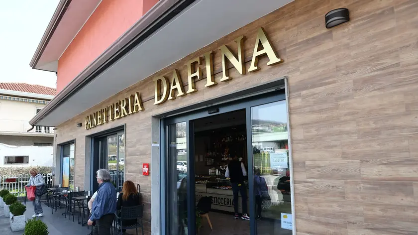 La panetteria Dafina di via Brigata Casale (Lasorte)