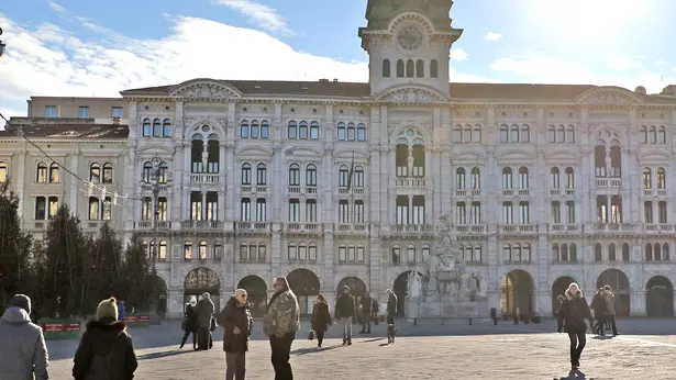 Lasorte Trieste 08/01/17 - Piazza Unità, Municipio