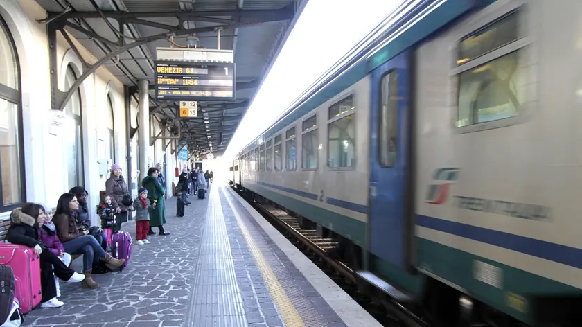 Bonaventura Monfalcone-28.12.2011 Stazione ferroviaria-Monfalcone-foto di Katia Bonaventura