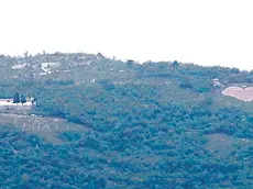 Il cuore rosa sul Sabotino (Foto Bumbaca)