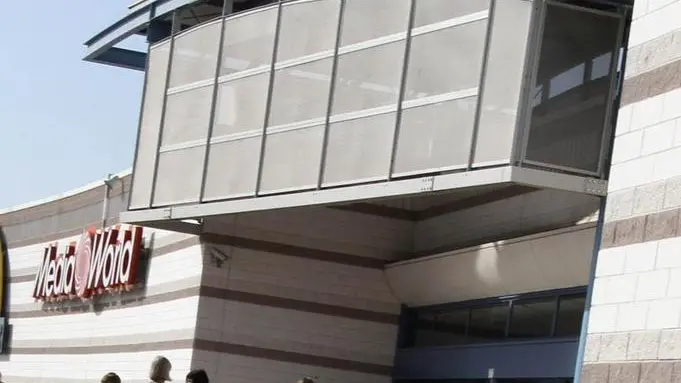 Bonaventura Monfalcone-04.10.2011 Centri commerciali-Emisfero-Monfalconei-foto di Katia Bonaventura