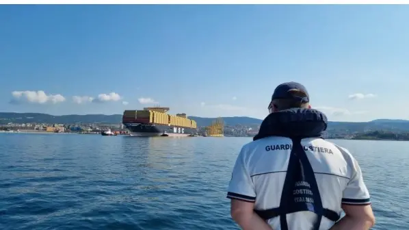 L'arrivo della nave a Trieste