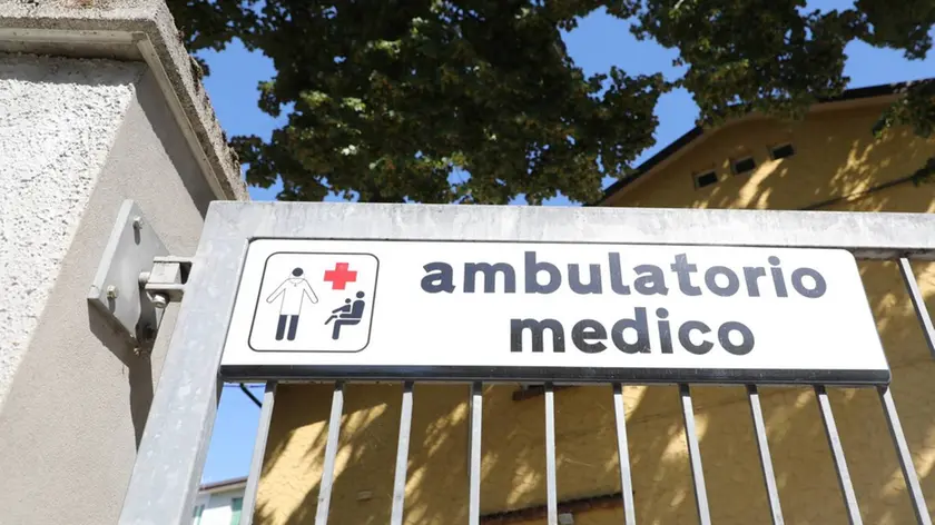 Bumbaca Gorizia 22_06_2021 Ambulatorio medico chiuso a Poggio © Foto Pierluigi Bumbaca