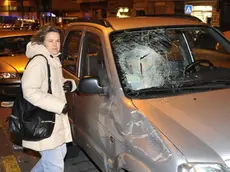 Una delle auto danneggiate il 2 marzo in via Giulia dalla Bora