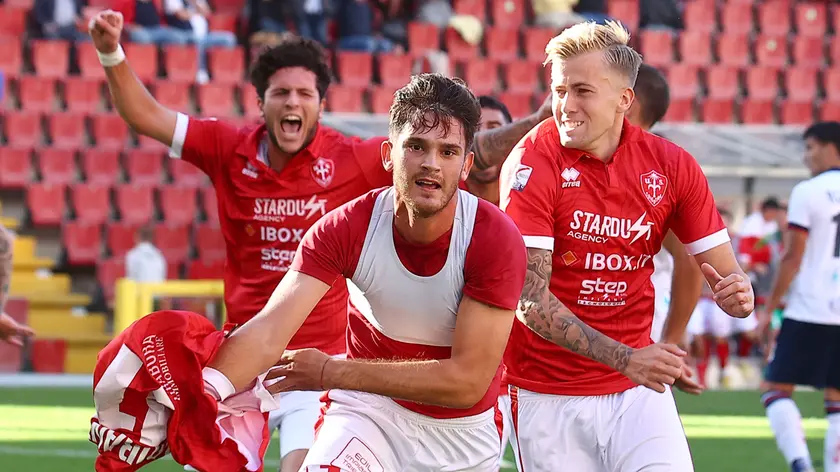 Lasorte Trieste 02/10/22 - Serie C, Triestina - Virtus Verona, Rigore Adorante 3 - 2 ed Esultanza