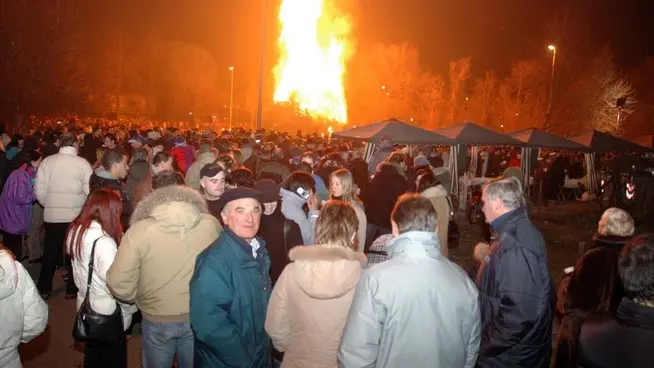 Bumbaca Gorizia Gorizia Falò epifanico Straccis
