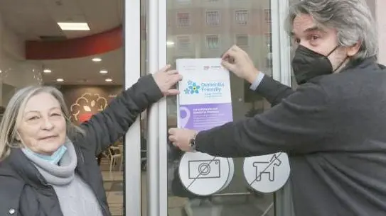 L'adesivo simbolo del progetto. Foto Lasorte