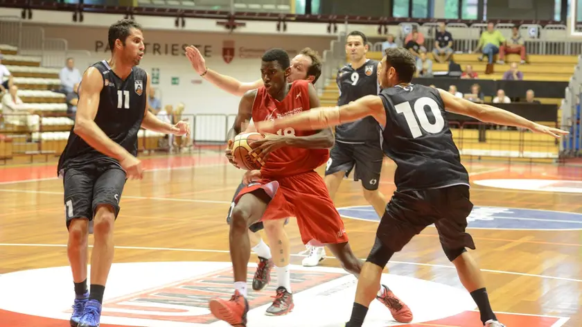 Foto Bruni 10.09.14 Basket Trieste:Amichevole con Udine-Akele