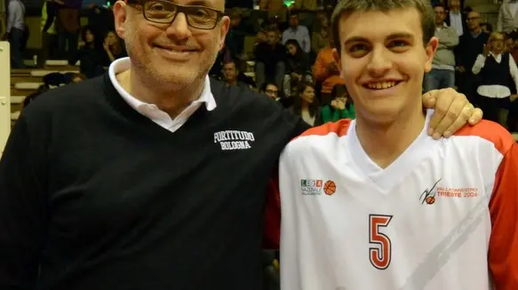 Matteo Boniciolli durante il match d’andata con il figlio Pietro