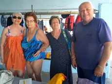 I coniugi Graziano Poretti e Nella Stulle (a destra) con le amiche Evelina Doz e Gigliola Ottogalli. Foto Lasorte