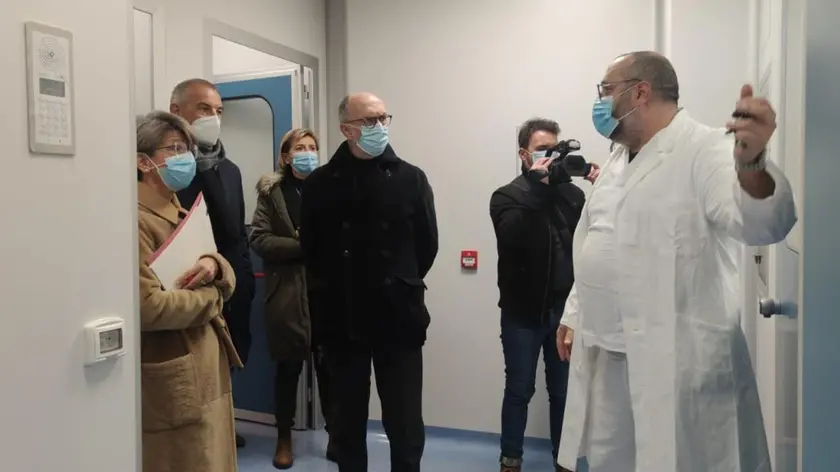 Il sopralluogo di Riccardi ieri al Burlo