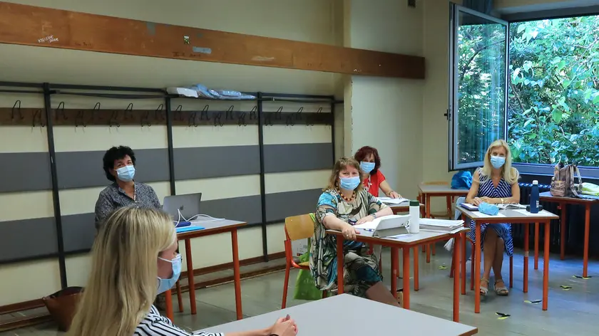 Lasorte Trieste 16/06/21 - Liceo Petrarca, Studentesse Esame di Maturita'