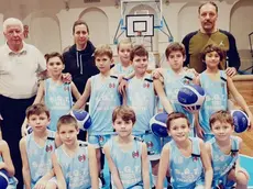 Sergio Posar con i ragazzi della Società Ginnastica Triestina con Nello Laezza