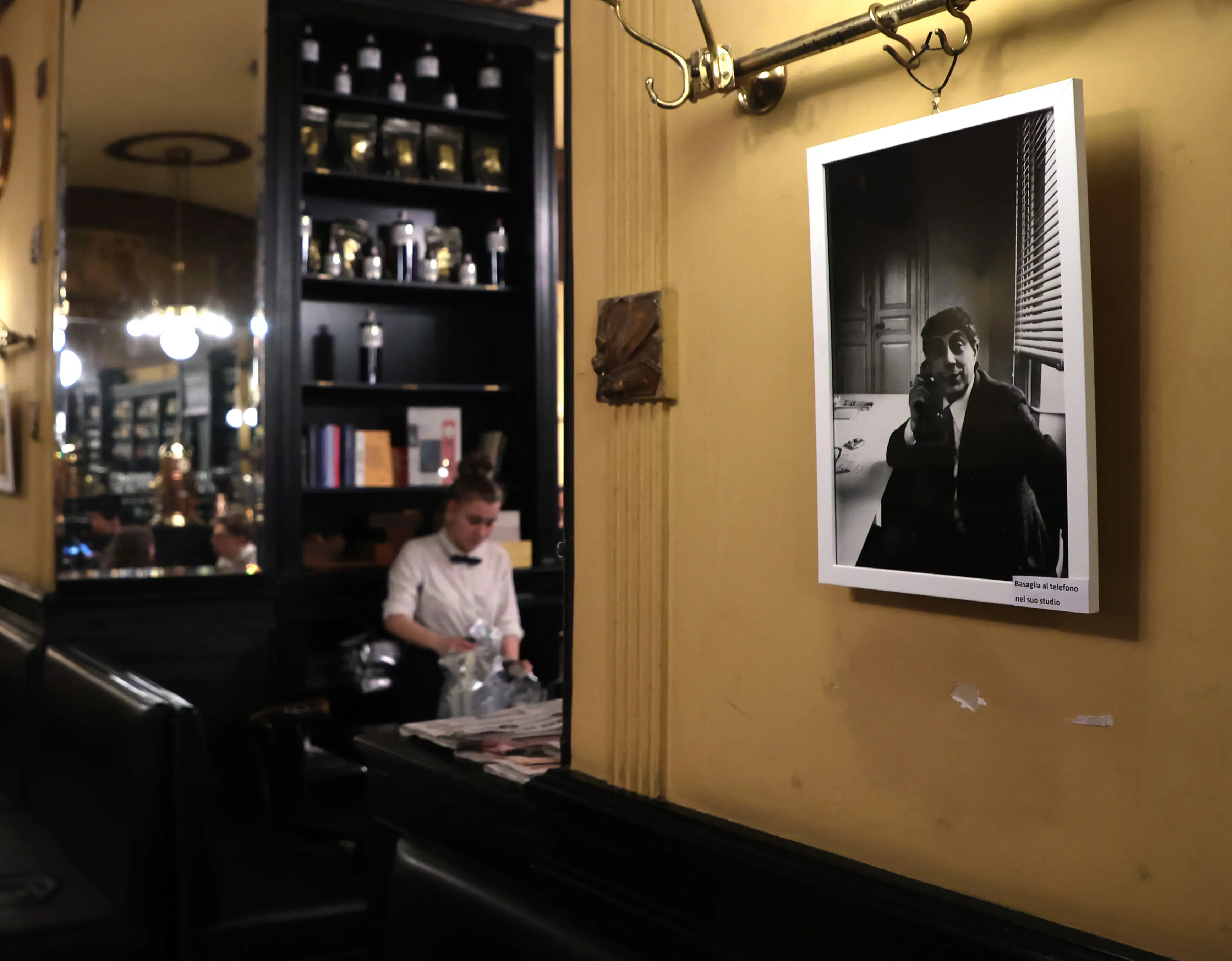 Lasorte Trieste 11/03/24 - Caffe' S.Marco, Mostra fotografica su Franco Basaglia