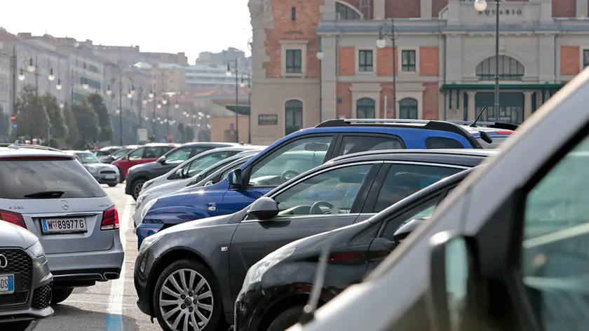 Silvano Trieste 2020-02-13 I parcheggi sulle Rive