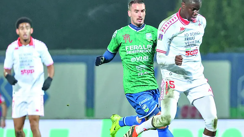 Omar Correia in azione durante il match contro la Feralpisalò FOTO MARIANI/LASORTE