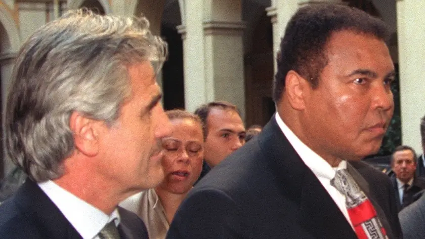 Nino Benvenuti e Muhammad Alì in un incontro a Palazzo Chigi nel 1999