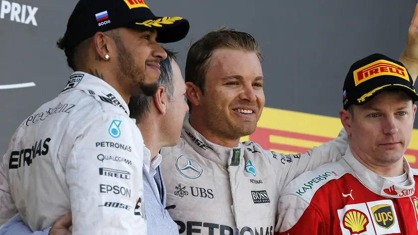 Nico Rosberg sul podio insieme a Hamilton e Raikkonen - Mercedes W07 - Formula 1 - Formula 1 - Gran Premio di Russia - Sochi