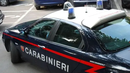 Una macchina dei carabinieri