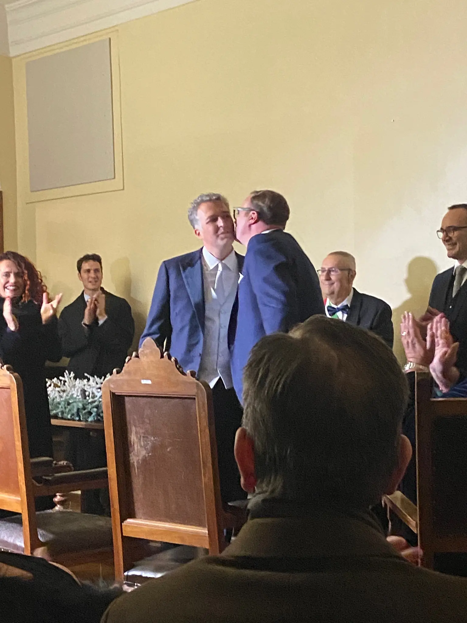 Dopo otto anni assieme e trent'anni di amicizia, Tommaso Cerno e Stefano Balloch si sono sposati. L'unione civile tra l'ex parlamentare dem e direttore del quotidiano L'Identità e l'ex sindaco di Cividale è stata celebrata oggi, mercoledì 28 dicembre, nel monastero sconsacrato di Santa Maria in Valle alla presenza dei familiari e degli amici degli sposi. (Foto Petrussi)