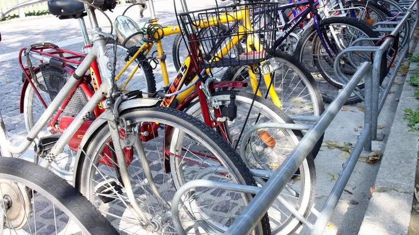 Altran Mf-parcheggi biciclette