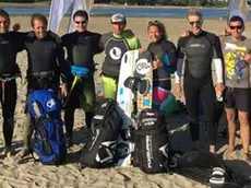 L’associazione sportiva Kite Life Grado durante una giornata a Pineta