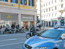 Silvano Trieste 2018-02-10 Piazza Goldoni, Sala Bingo e McDonald's sotto controllo dalla Polizia