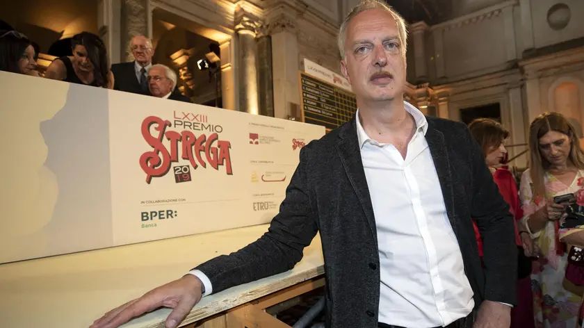 Antonio Scurati, autore del libro "M. Il figlio del secolo", durante la serata conclusiva della 73esima edizione del Premio Strega, Roma, 04 luglio 2019. ANSA/MASSIMO PERCOSSI