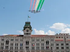 Silvano Trieste 2020-05-29 Il passaggio delle Frecce Tricolori nel cielo di Trieste